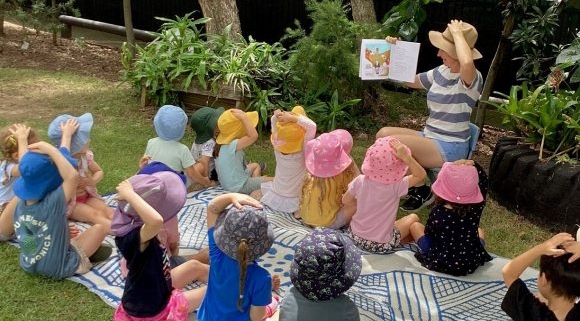 Kate Reading to Kindy Children