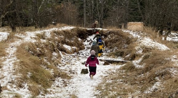 ‘Stretched time’ in early childhood education and care